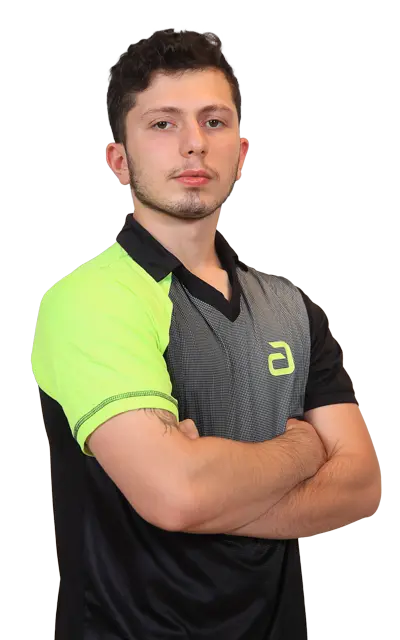 امین احمدیان